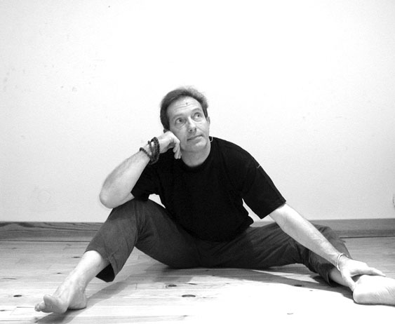 Posture n'importe comment - www.stages-de-yoga-fr - C.Tikhomiroff